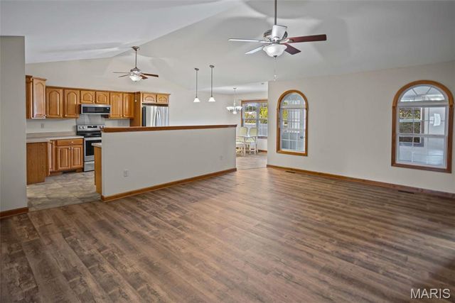 23 Klein Drive, Bethalto, IL 62010