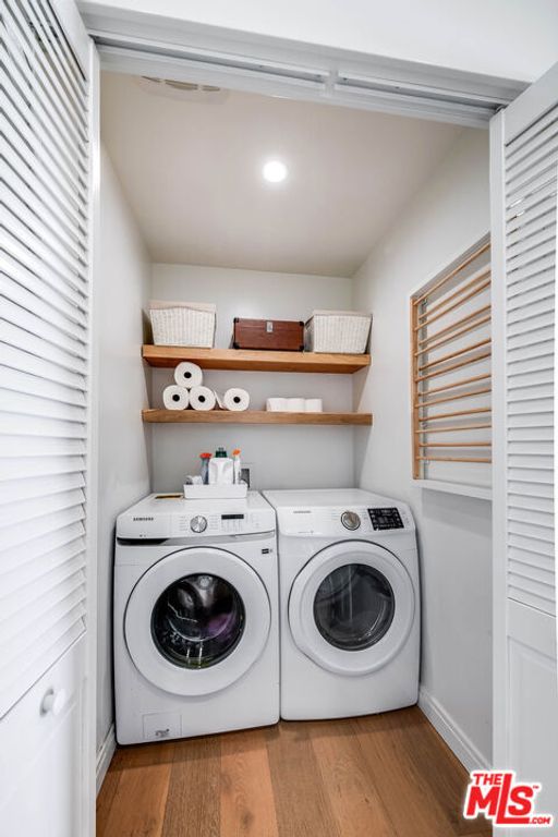 Image 12 of property listing at 14716 Killion Street, Sherman Oaks, CA 91411