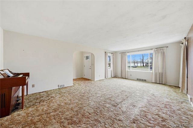 11168 Main, Clarence, NY 14031