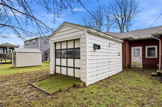 11168 Main, Clarence, NY 14031