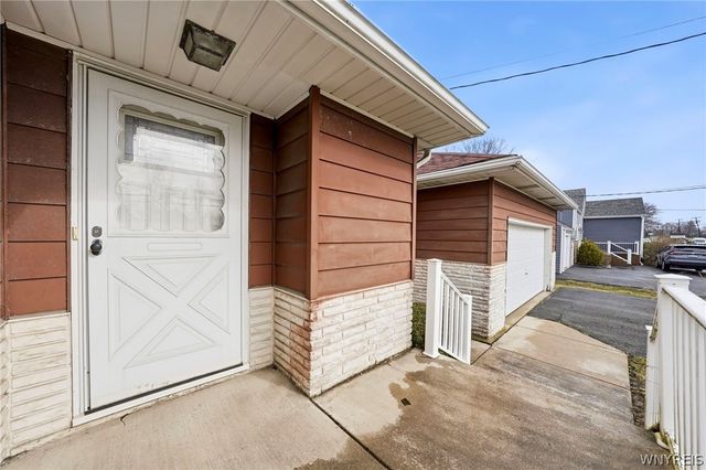 11168 Main, Clarence, NY 14031