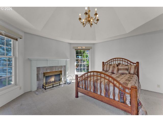 2574 W 28TH Ave, Eugene, OR 97405