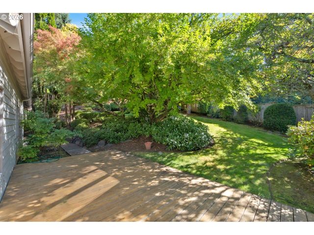 2574 W 28TH Ave, Eugene, OR 97405