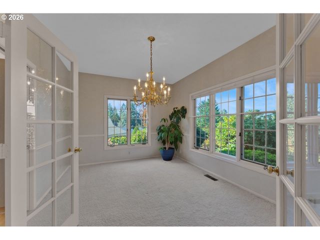 2574 W 28TH Ave, Eugene, OR 97405