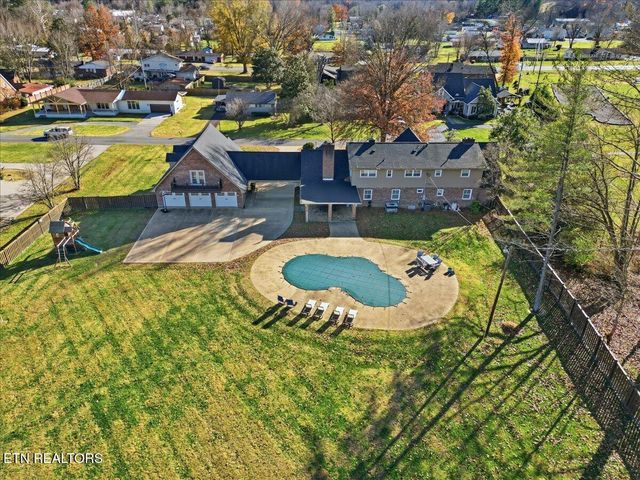 1308 Gloucester Ave, Middlesboro, KY 40965