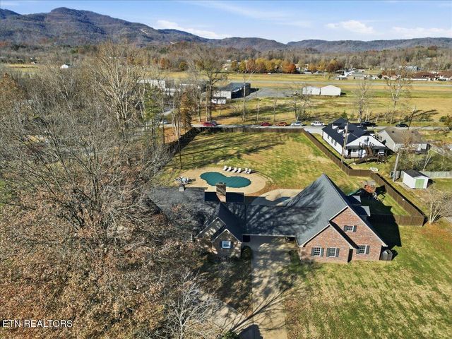 1308 Gloucester Ave, Middlesboro, KY 40965