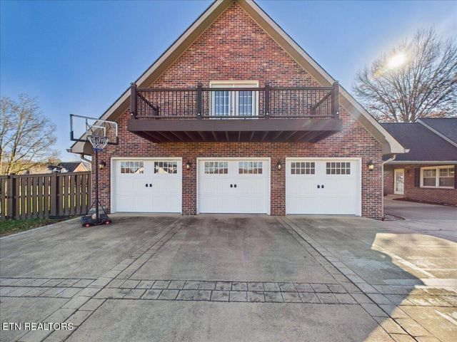 1308 Gloucester Ave, Middlesboro, KY 40965