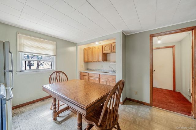 2492 6th Avenue, East Meadow, NY 11554