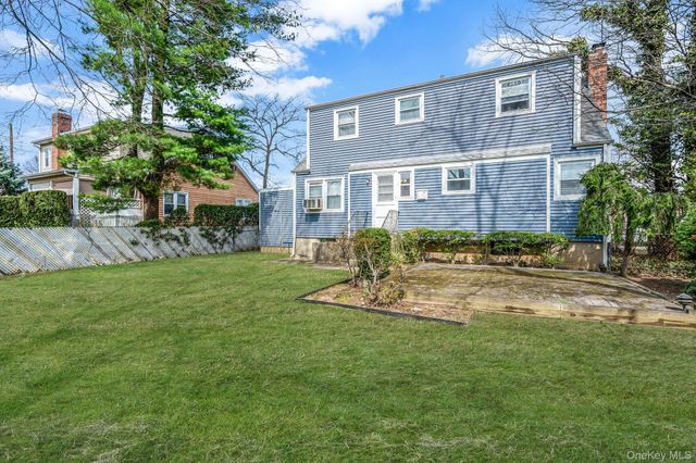 2492 6th Avenue, East Meadow, NY 11554