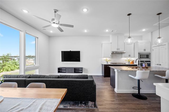 3456 Red Moon Way, Richardson, TX 75082