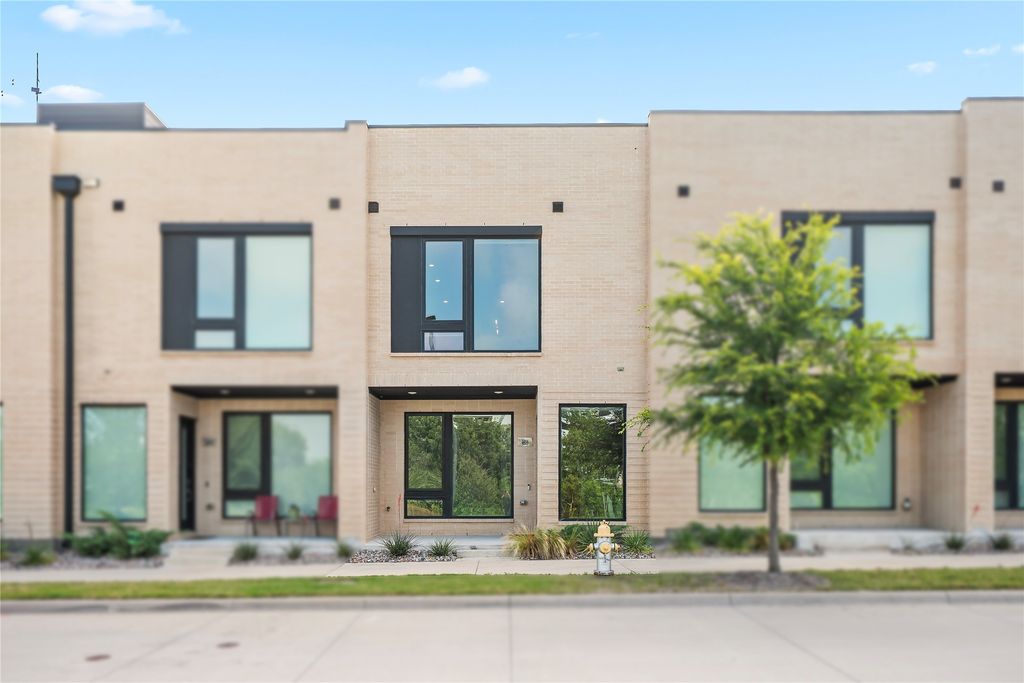 3456 Red Moon Way, Richardson, TX 75082