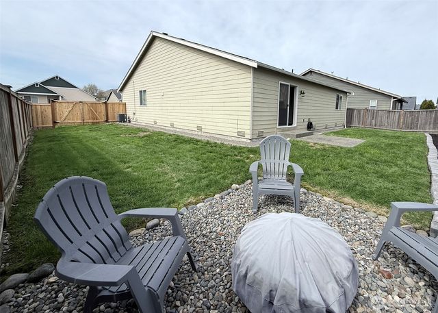 19517 26th Avenue Ct E, Spanaway, WA 98387
