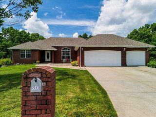 2341 Melton Drive, Nixa, MO 65714