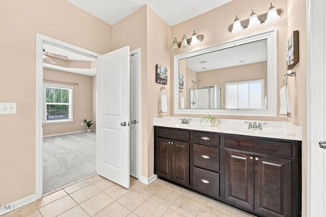 1922 Hinswood Circle, Fuquay Varina, NC 27526