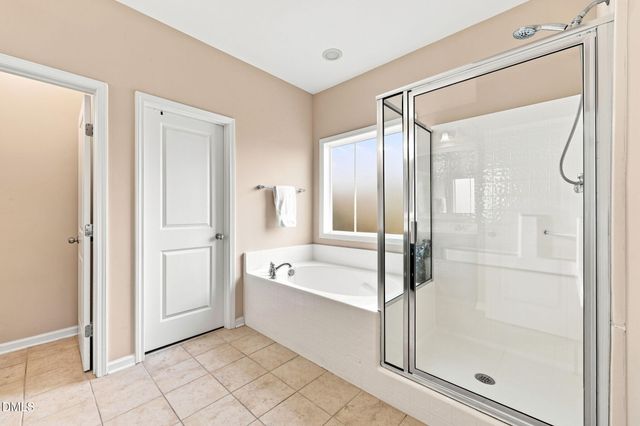 1922 Hinswood Circle, Fuquay Varina, NC 27526