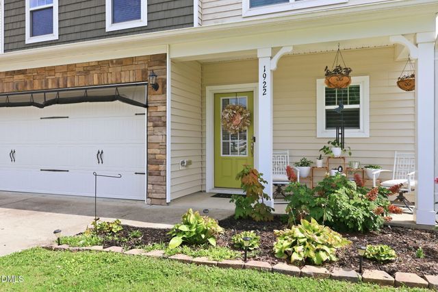 1922 Hinswood Circle, Fuquay Varina, NC 27526