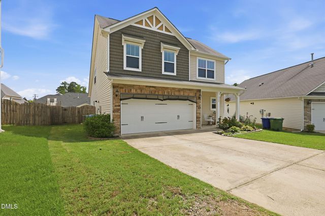 1922 Hinswood Circle, Fuquay Varina, NC 27526