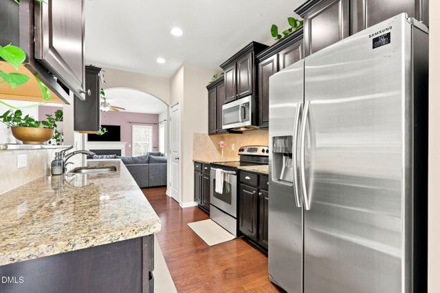 1922 Hinswood Circle, Fuquay Varina, NC 27526