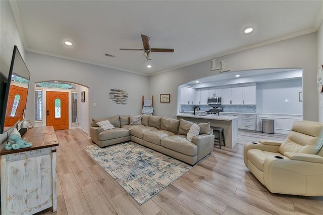 2109 Nassau Drive, Seabrook, TX 77586