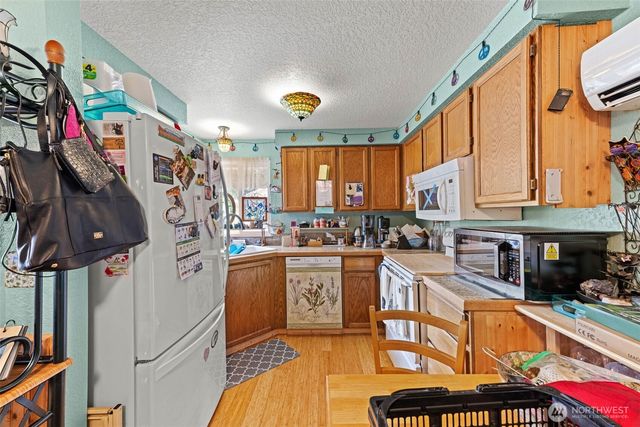 818 Berne Lane SE, Olympia, WA 98513