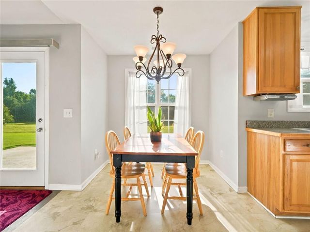 128 Brookstone Drive SW, Calhoun, GA 30701