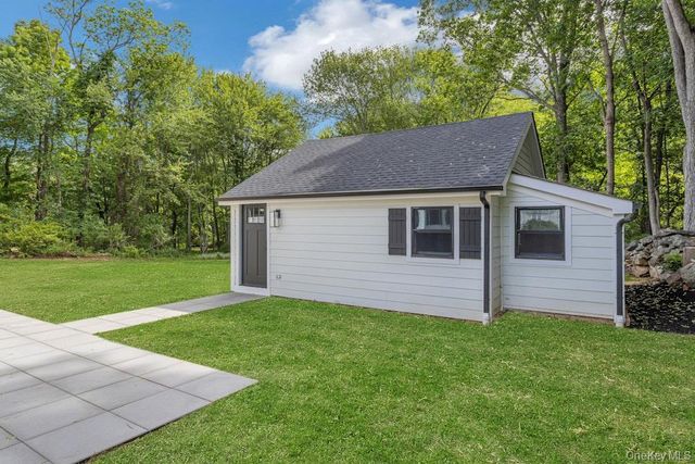 676 Hardscrabble Road, Chappaqua, NY 10514