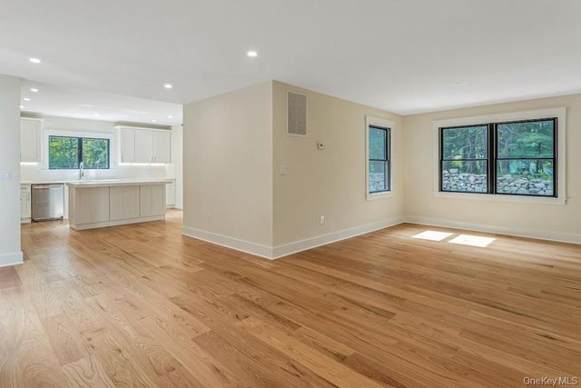 676 Hardscrabble Road, Chappaqua, NY 10514