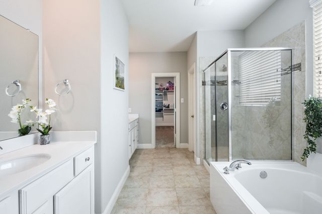 560 Winnetka Drive, Oak Point, TX 75068
