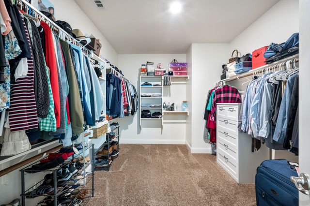 560 Winnetka Drive, Oak Point, TX 75068