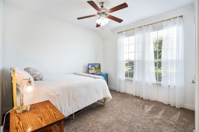 560 Winnetka Drive, Oak Point, TX 75068