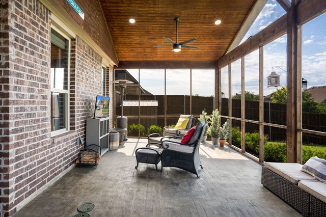 560 Winnetka Drive, Oak Point, TX 75068