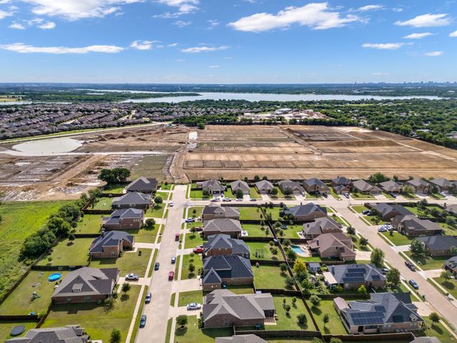 560 Winnetka Drive, Oak Point, TX 75068