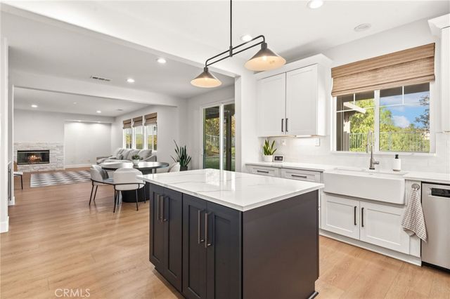 36610 Silk Oak Terrace Place, Murrieta, CA 92562