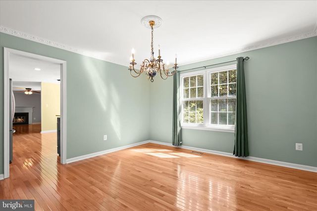 17 WOONSOCKETT CT, Silver Spring, MD 20905