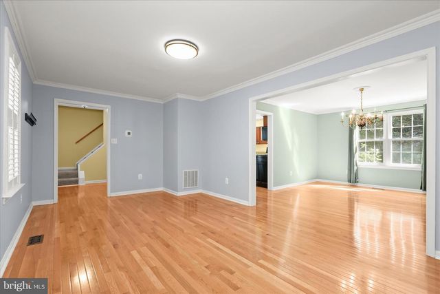 17 WOONSOCKETT CT, Silver Spring, MD 20905