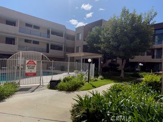 7826 TOPANGA 213, Canoga Park (los Angeles), CA 91304