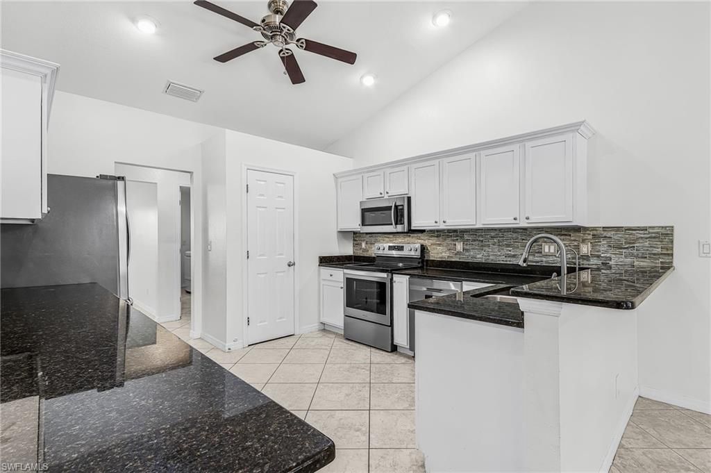 Image 12 of property listing at 3310 NW 5th TER, Cape Coral, FL 33993