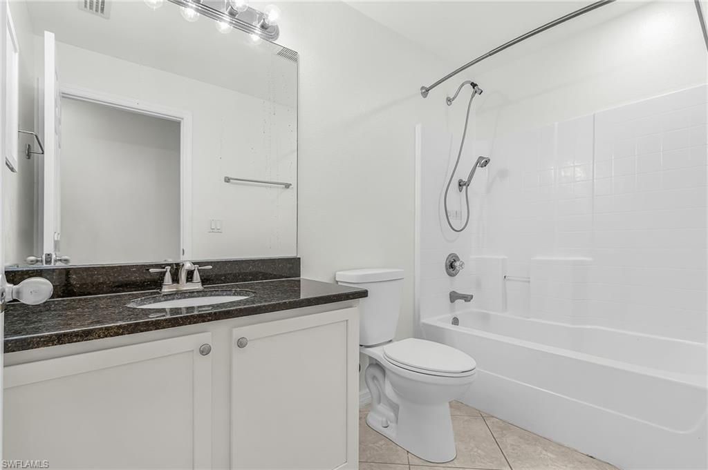 Image 18 of property listing at 3310 NW 5th TER, Cape Coral, FL 33993