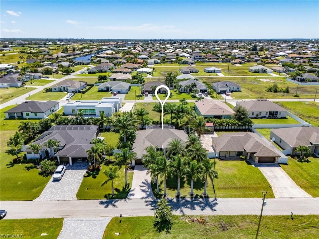 Image 33 of property listing at 3310 NW 5th TER, Cape Coral, FL 33993