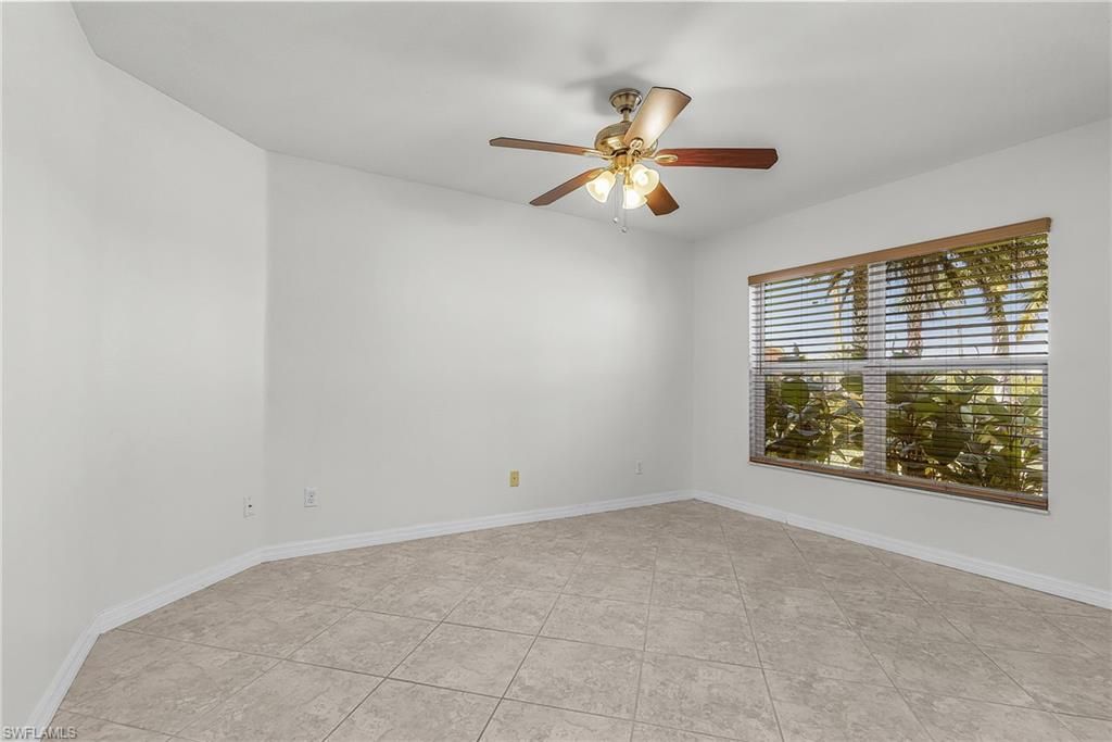 Image 5 of property listing at 3310 NW 5th TER, Cape Coral, FL 33993