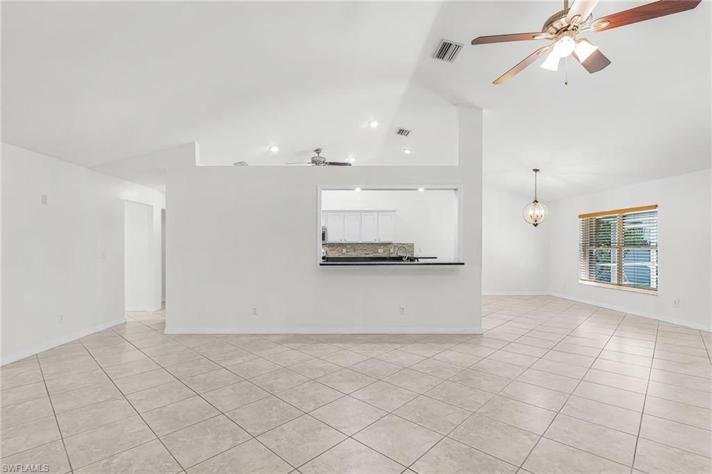 Image 9 of property listing at 3310 NW 5th TER, Cape Coral, FL 33993
