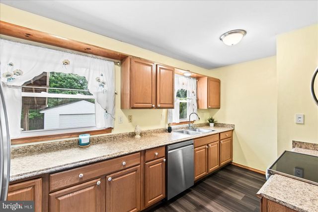 13706 BOTTS AVE, Woodbridge, VA 22191