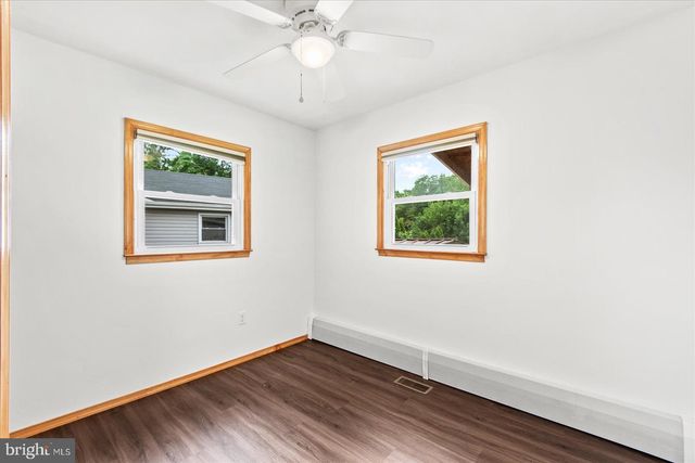 13706 BOTTS AVE, Woodbridge, VA 22191