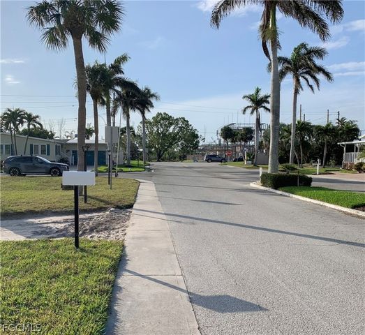 11391 Bayside BLVD, Fort Myers Beach, FL 33931