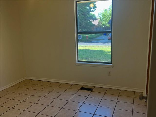 2123 Teresa Drive, Norman, OK 73071