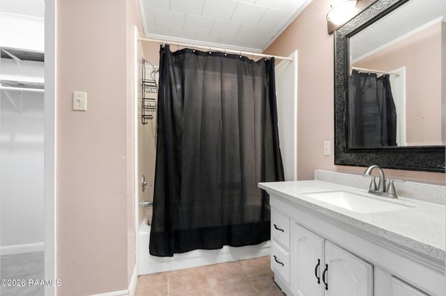 229 Auburn Drive, Carencro, LA 70520