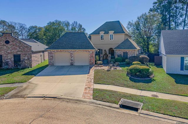 8120 Rosewood Dr, Denham Springs, LA 70726