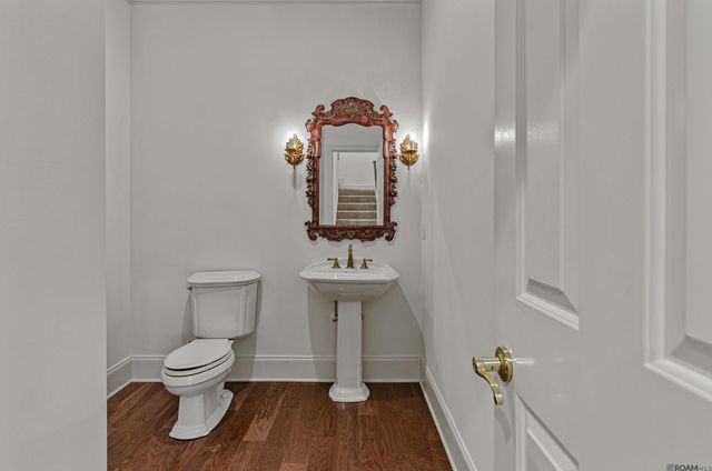 8120 Rosewood Dr, Denham Springs, LA 70726