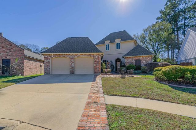 8120 Rosewood Dr, Denham Springs, LA 70726