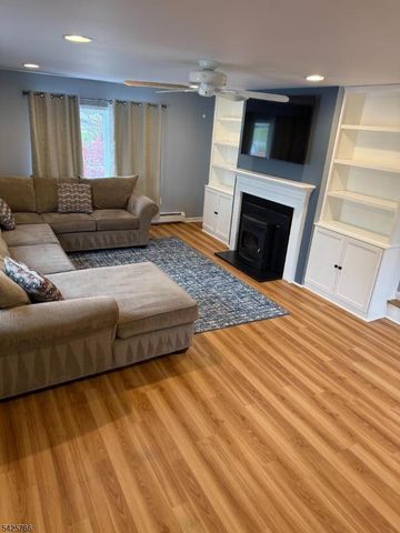 320 Sidney Rd, Franklin Twp., NJ 08867